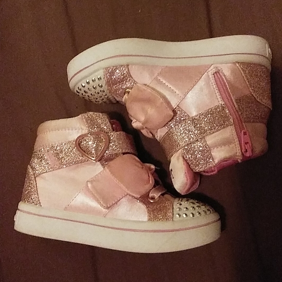 Toddler Shoes - Picture 2 of 3